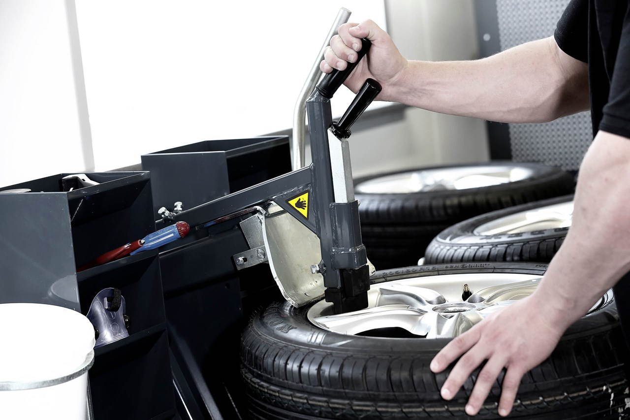 AHCON BBRT 900 Dækfritrykker